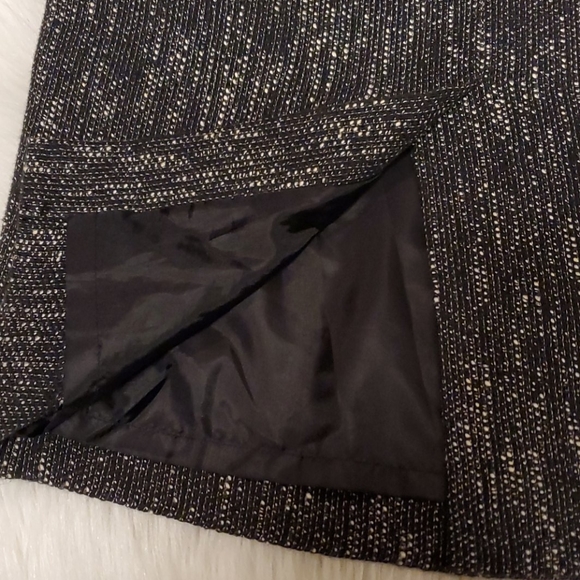 2 for $30! OFFERS OPEN! Talbots Pencil Skirt black pencil skirt size 4P skirt - Picture 3 of 7